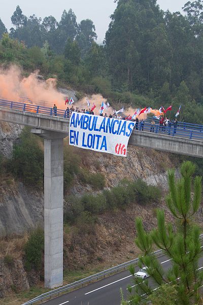 16-09-23 Accion ambulancias Compostela_02.jpg